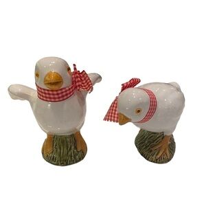 Vtg Sigma the Tastesetter Easter Ceramic Baby Chicks glass eyes bow Japan Easter